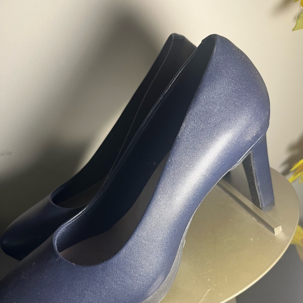 Clarks Navy Leather Heels